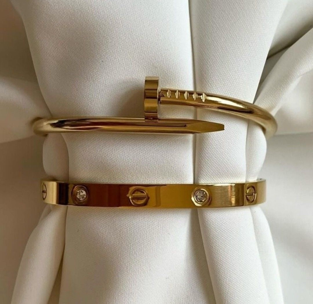 Nail Handcuff ✨