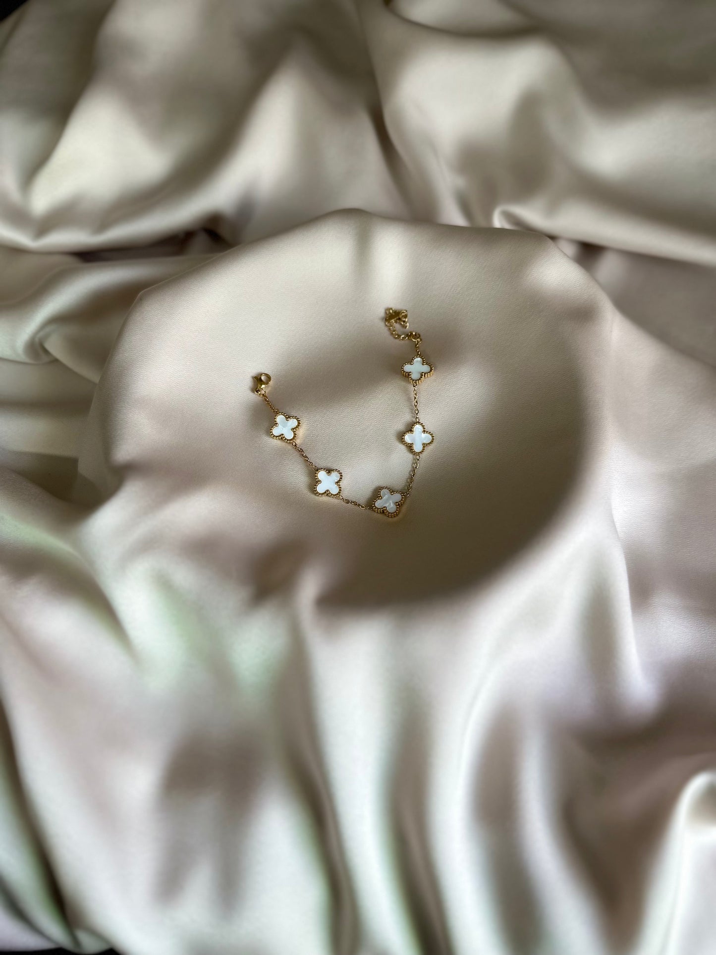 White Clover Bracalet